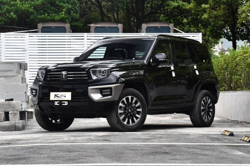 Tank 700 Hi4-T
