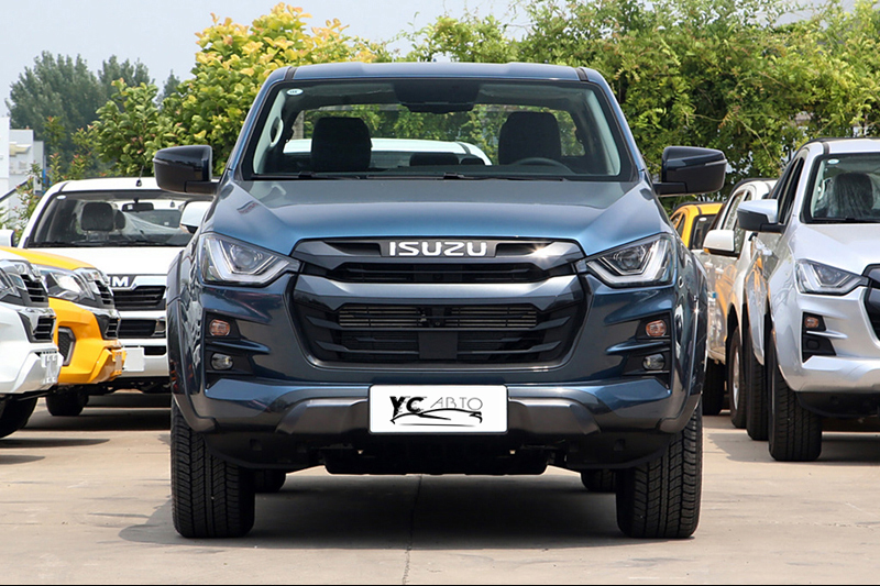 2023 Hot sale 1.9T automatic four-wheel drive V-CROSS fuel Pickup car ISUZU D-MAX 4 door 5 seats Medium Diesel